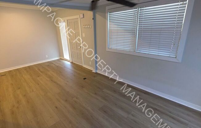 3 Bedroom Home, conveniently located near UMKC!