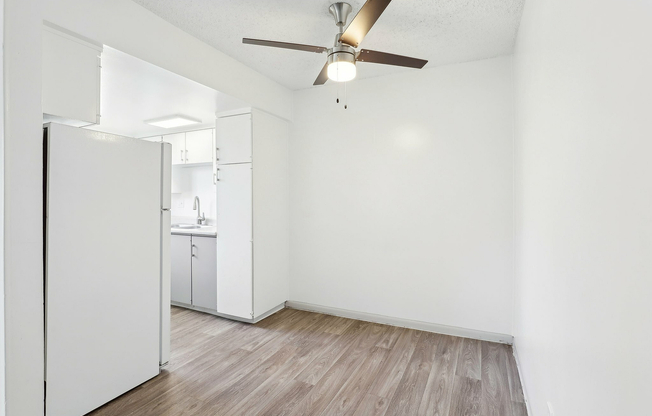 7-web-or-mls-Karen Ct-1005-007