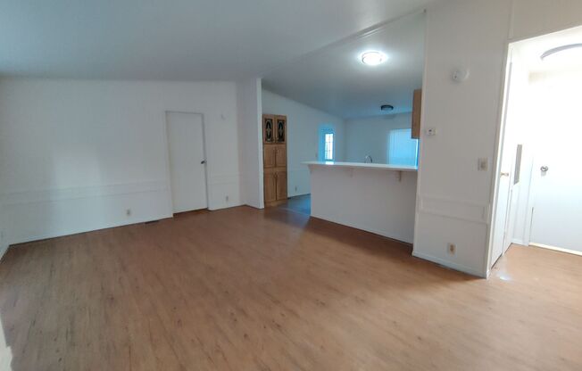 3 beds, 2 baths, 1,500 sqft, $1,595, Unit 24