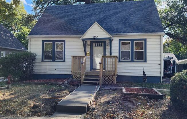 3 beds, 1 bath, $1,400