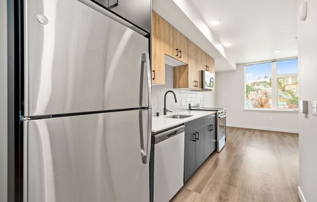 Studio, 1 bath, 360 sqft, $1,569, Unit 806