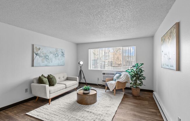 2 beds, 1 bath, 830 sqft, $1,398, Unit E-204