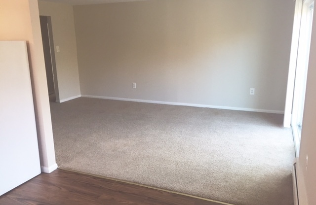 2 beds, 1 bath, 1,100 sqft, $1,540, Unit E201