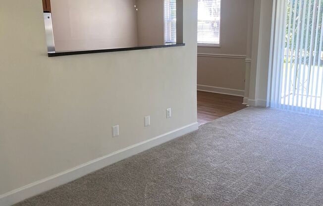 2 beds, 1 bath, 863 sqft, $2,100, Unit 5345 #2