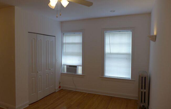 Studio, 1 bath, 300 sqft, $1,395, Unit 301
