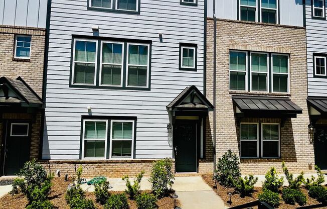 Beautiful 4BR Townhouse in Ballantyne