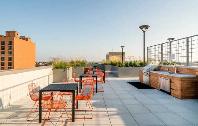 2 beds, 1 bath, $4,250, Unit 221A