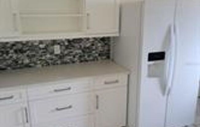 4 Bedroom / 2 Bath Home Available Now in Longwood!