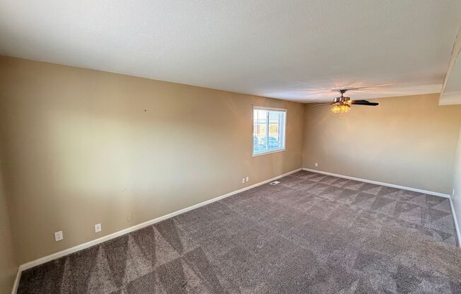 3 beds, 3 baths, 1,450 sqft, $1,620, Unit 1501-13