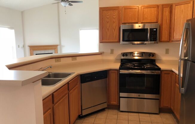 3 beds, 2 baths, 1,380 sqft, $2,365, Unit 8126-301