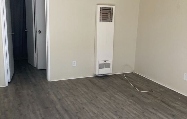 1 bed, 1 bath, 540 sqft, $1,845, Unit 17C