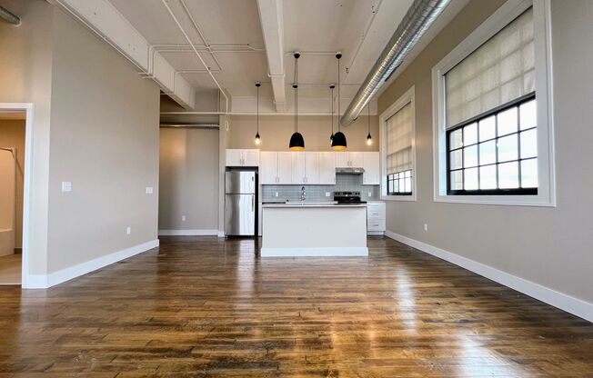 1 bed, 1 bath, 789 sqft, $2,150, Unit UNIT 516