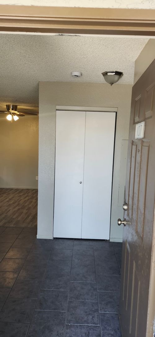Snug Harbor Apartamnets