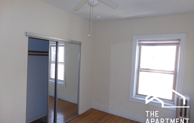 1322 W ESTES
