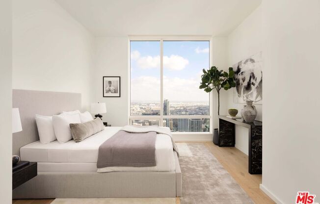3 beds, 3.5 baths, 2,864 sqft, $17,937, Unit 5802