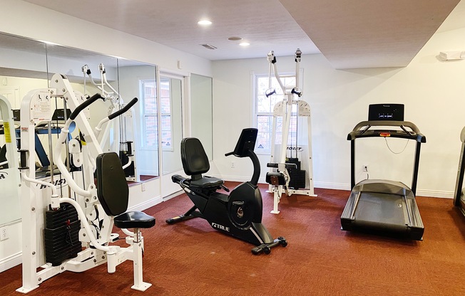 STATE-OF-THE-ART FITNESS CENTER