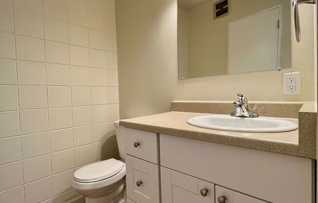 (WWA) Westwood - 1 bed / 1 bath Apartment