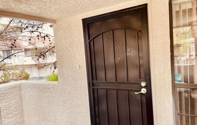 2 beds, 2 baths, $1,995