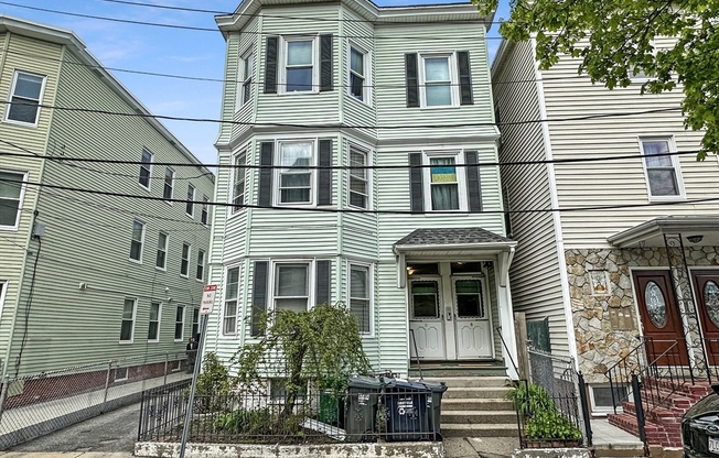 5 7 CARLISLE ST