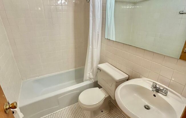 1 bed, 1 bath, 675 sqft, $2,045, Unit 531-215