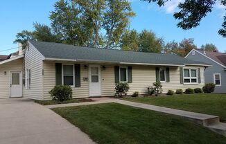 Large one bedroom/One Bath - NE Rochester