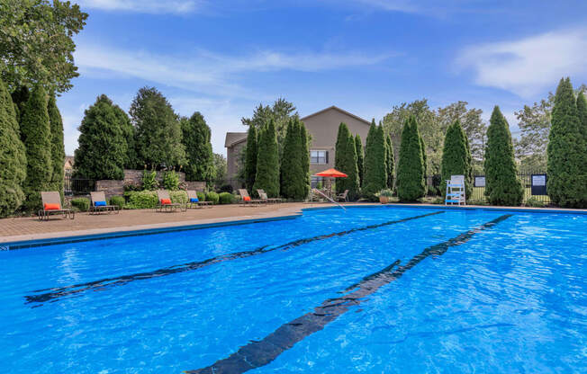 Terraces_At_Forest_Springs_Pool_7_Louisville_KY