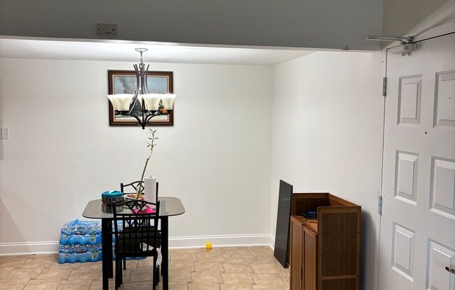 2 beds, 1 bath, 980 sqft, $1,625, Unit 515-101 Quail