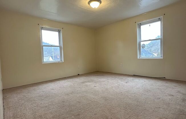 2 beds, 1 bath, $850, Unit 807