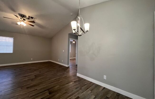 2 beds, 1 bath, $1,300