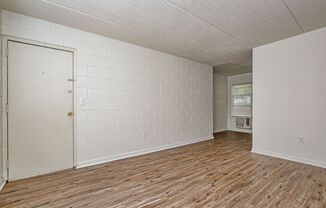 2 beds, 1 bath, 800 sqft, $1,175, Unit Unit 51