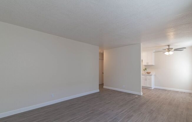 1 bed, 1 bath, 750 sqft, $1,750, Unit 13