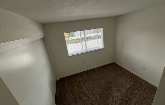 2 beds, 1 bath, 848 sqft, $1,900, Unit 2102