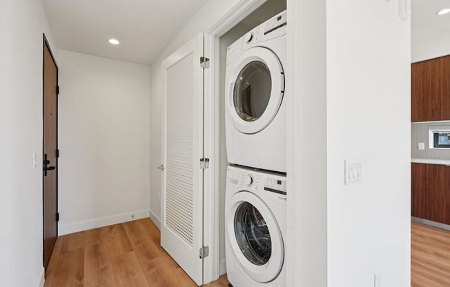 1 bed, 1 bath, 650 sqft, $3,095, Unit 208