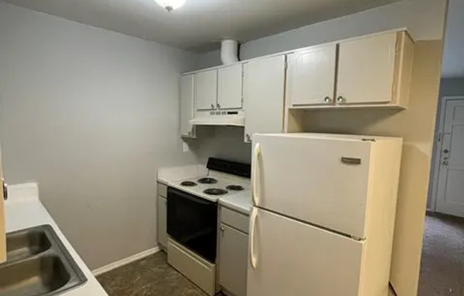 1 bed, 1 bath, 760 sqft, $1,100