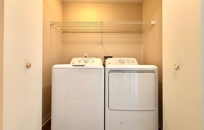 1 bed, 1 bath, 747 sqft, $1,375, Unit 315