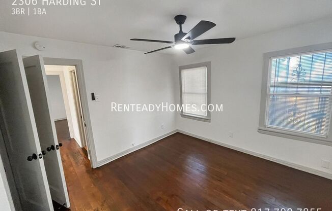 3 beds, 1 bath, $1,625