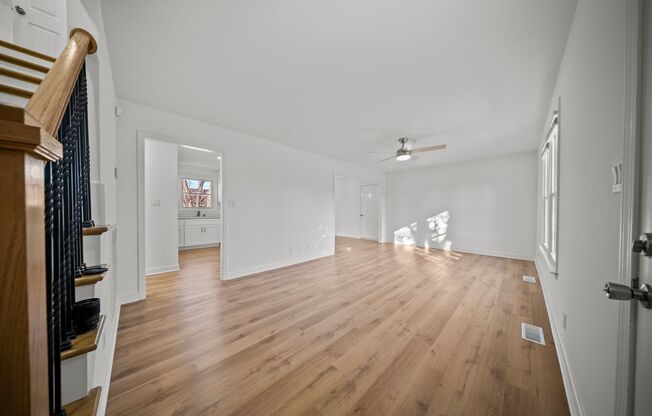 3 Bedroom 2 Full Bath Home For Rent near Post!