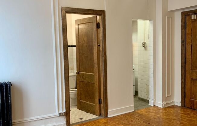 Studio, 1 bath, 300 sqft, $1,275, Unit 530-312