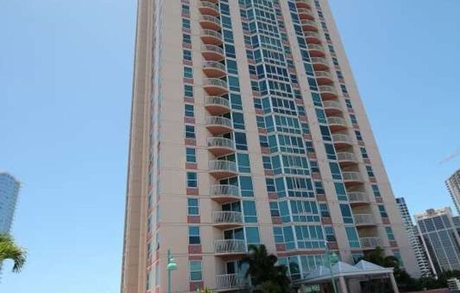 1 bed, 1 bath, $2,450