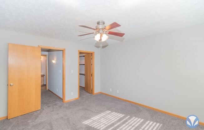 1 bed, 1 bath, 982 sqft, $1,285, Unit AL-27