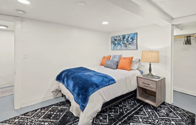 Fully Furnished 2-Bedroom Home in Old Colorado City – 1904 Sheldon Ave, Colorado Springs, CO 80904