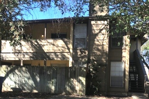 1427 LOMA ALTO RD
