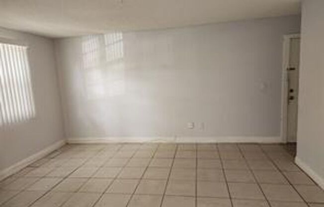 1 bed, 1 bath, $1,600, Unit UNIT # 305