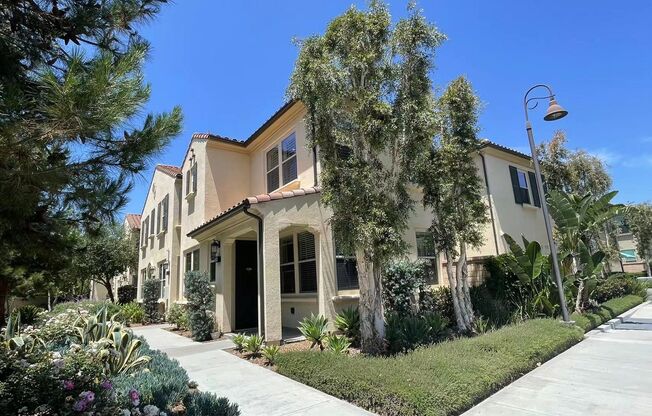 3 Bedroom home for leasing in Lake Forest