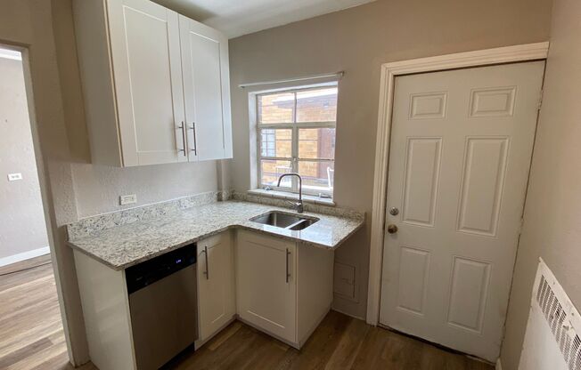 1 bed, 1 bath, 800 sqft, $1,550, Unit 1408 Xavier St