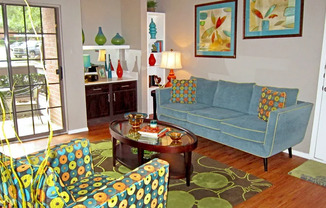 9617 GREAT HILLS TRAIL