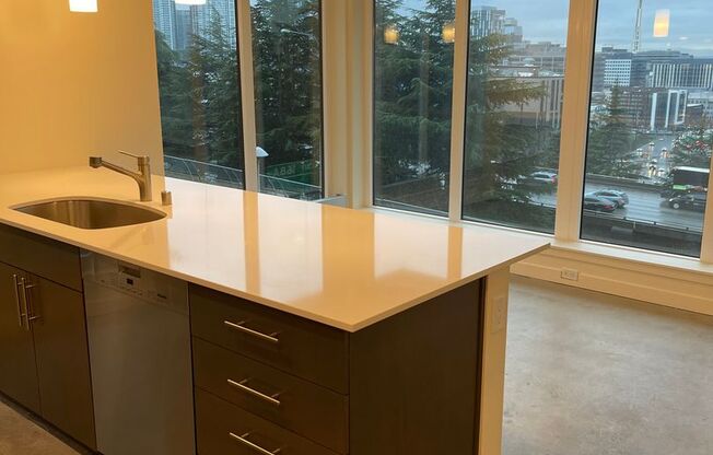 2 beds, 1 bath, 660 sqft, $2,895, Unit 210