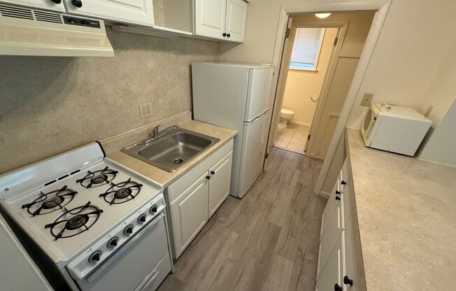 1 bed, 1 bath, 454 sqft, $1,265, Unit O-102