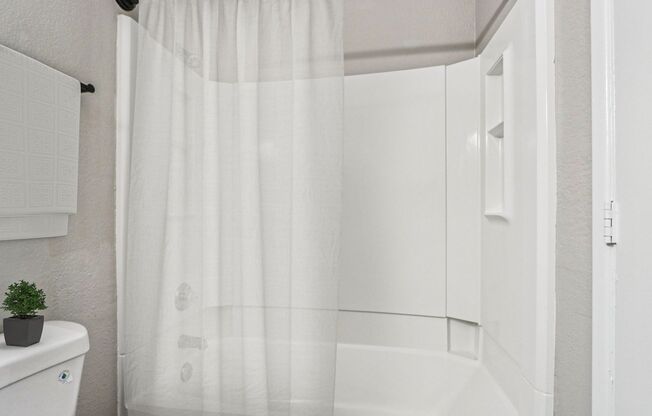 2 beds, 2 baths, 919 sqft, $1,799, Unit 1099