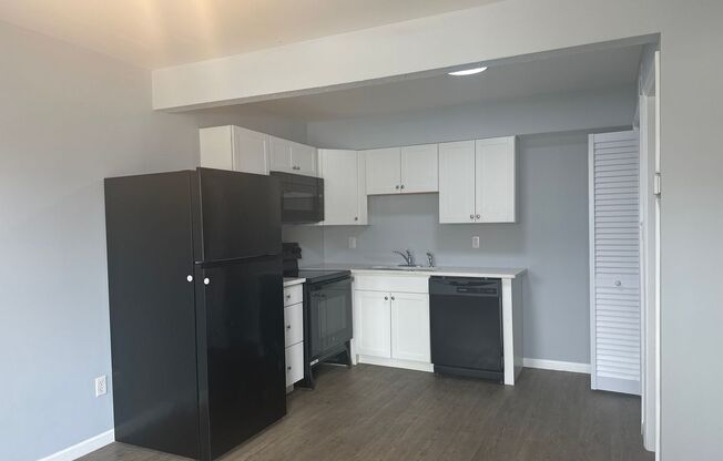 1 bed, 1 bath, $945